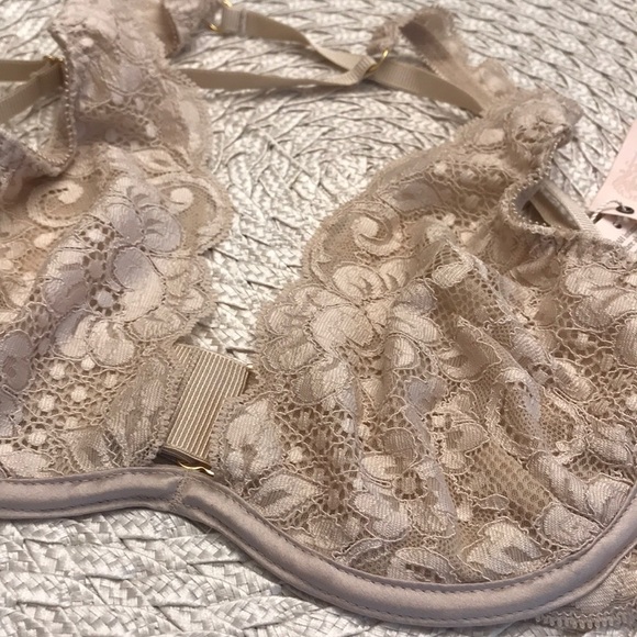 Free people x HAH Two timer bra new nude 🌟🌟 - Picture 3 of 6